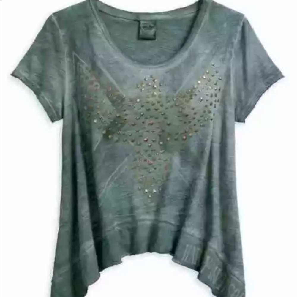 NWOT Women’s Harley-Davidson hi lo top with studded details.